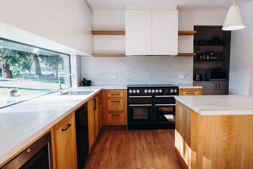 6SweetBursariaPl,Cowes–2
