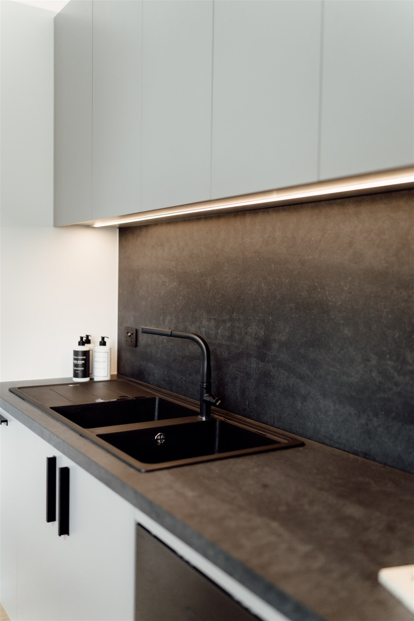 Wynen Constructions // Beach Road